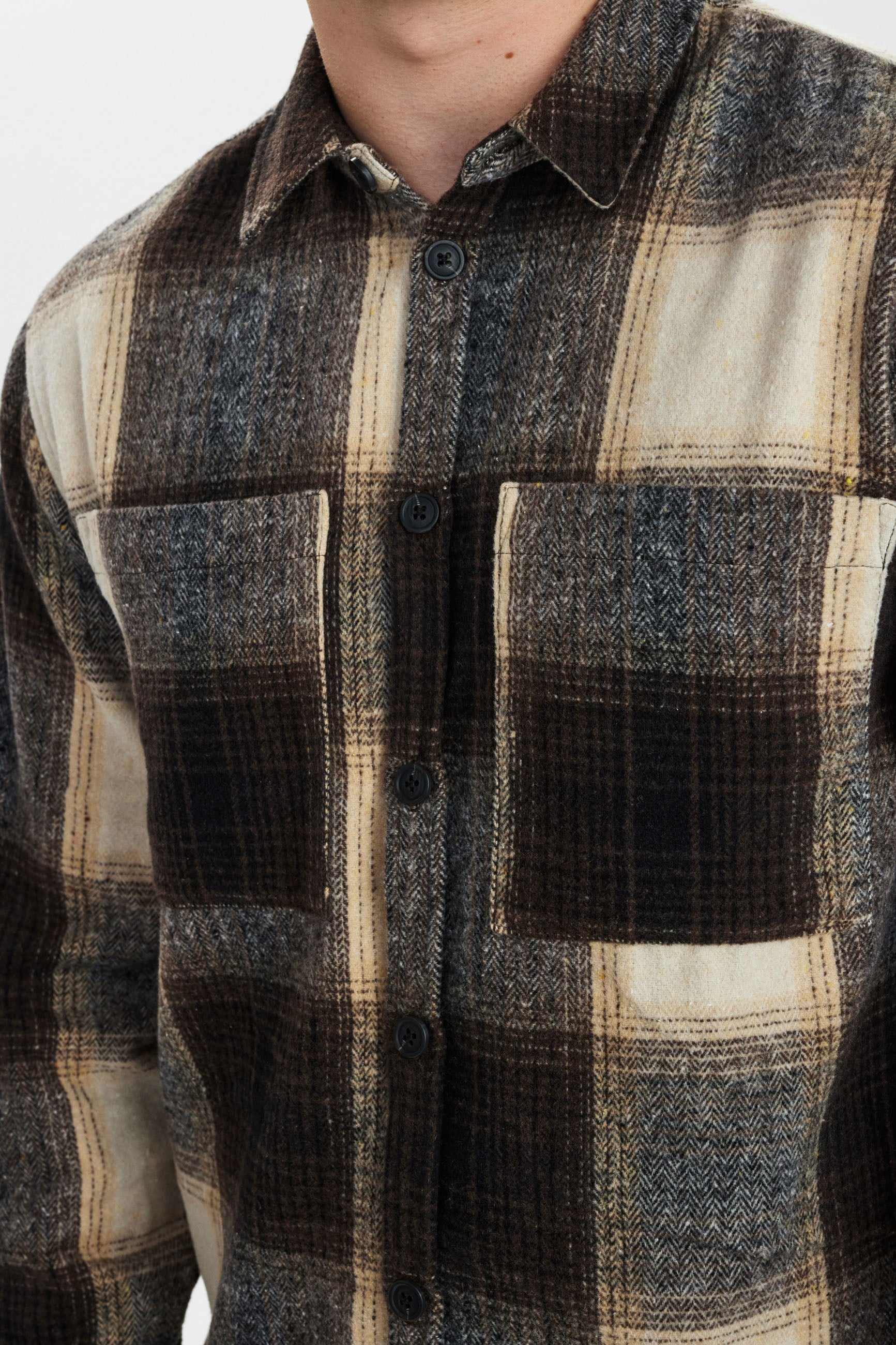 DXNMXRK. DXEarle Outlet Dark Brown